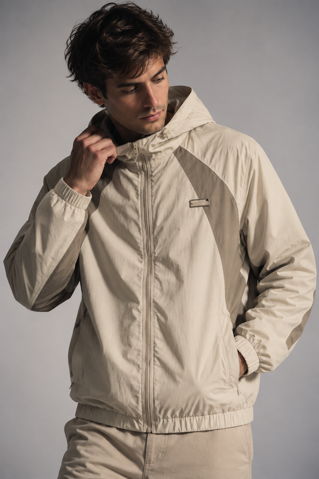 Cortaviento Deportivo Index Beige