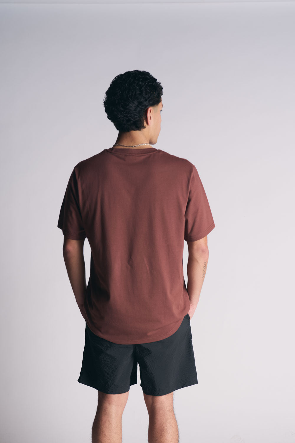 Polera Mc Basica Essential Marron-2