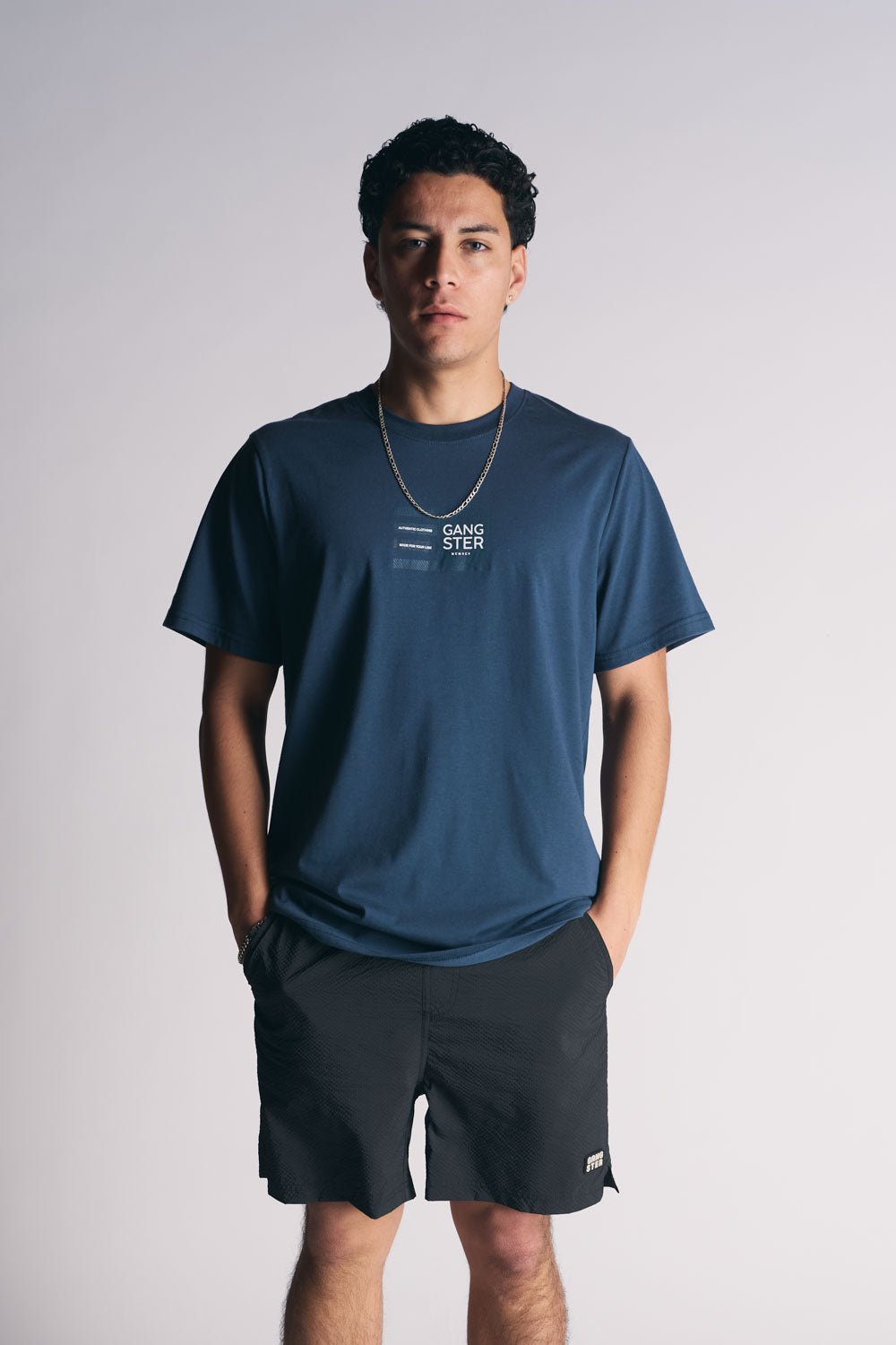 Polera Mc Basica Essential Azul Marino