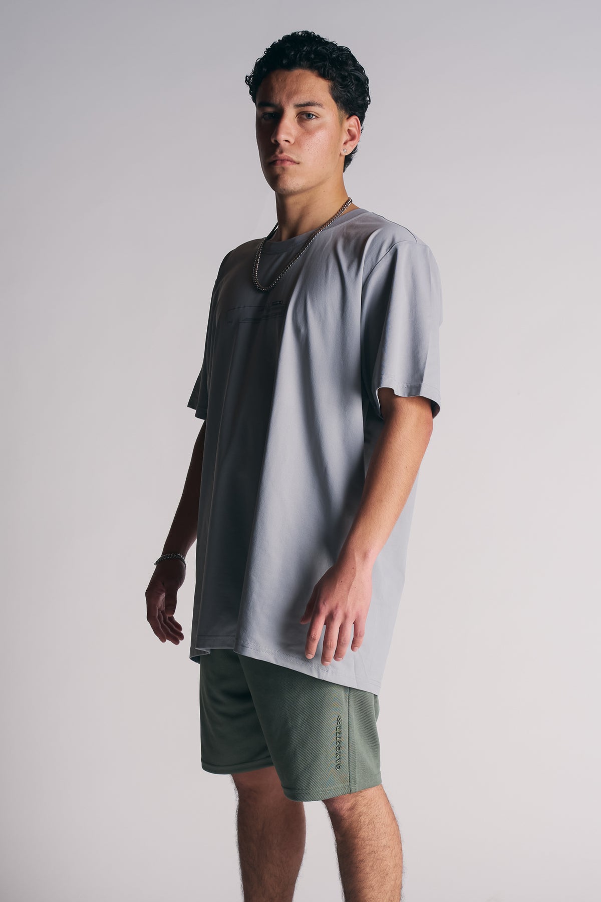 Short Bermuda Jogger Liso Comfort Gris Gangster-4
