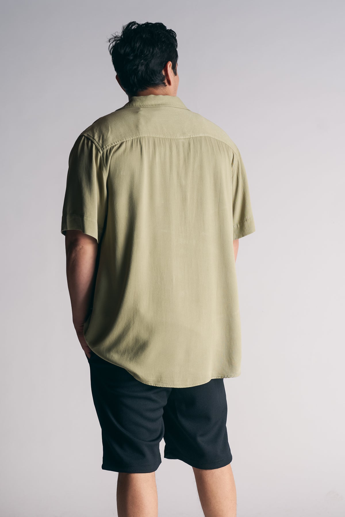 Short Bermuda Jogger Liso Loose Negro Gangster-3
