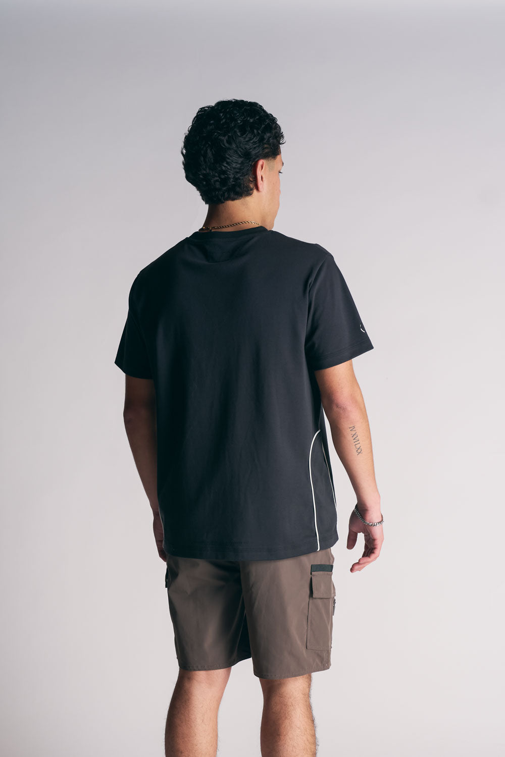 Polera Mc Panel Negro-2